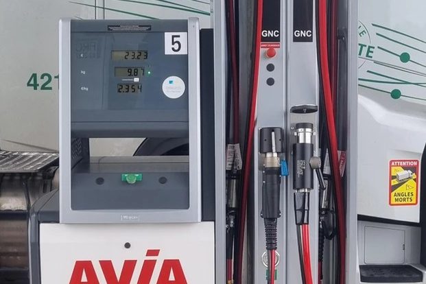 Dover Fueling Solutions launches first four-nozzle CNG dispenser in France Dover Fueling Solutions launches first four-nozzle CNG dispenser in France