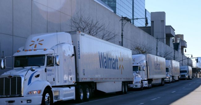 Walmart plans to decarbonize its transport fleet with renewable natural gas Walmart plans to decarbonize its transport fleet with renewable natural gas