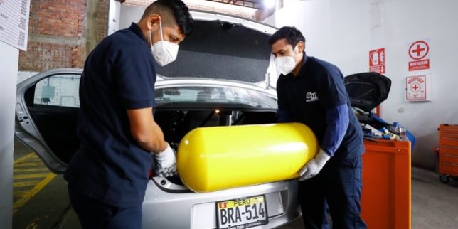 Peru plans to close the year with 70,000 vehicles converted to CNG Peru plans to close the year with 70,000 vehicles converted to CNG