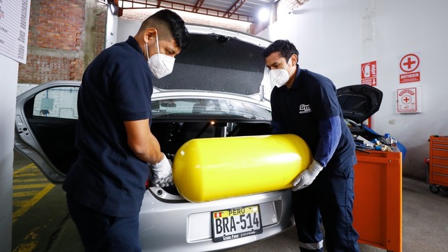 Peru plans to close the year with 70,000 vehicles converted to CNG Peru plans to close the year with 70,000 vehicles converted to CNG