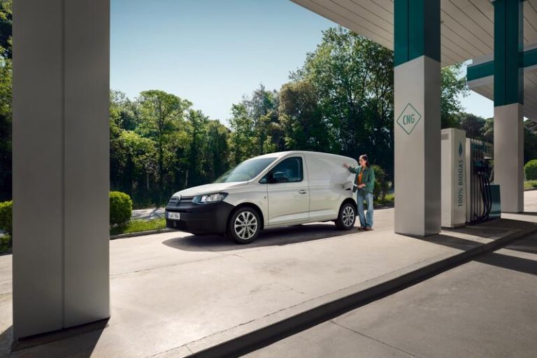Volkswagen Commercial Vehicles unveils new Caddy with CNG version Volkswagen Commercial Vehicles unveils new Caddy with CNG version