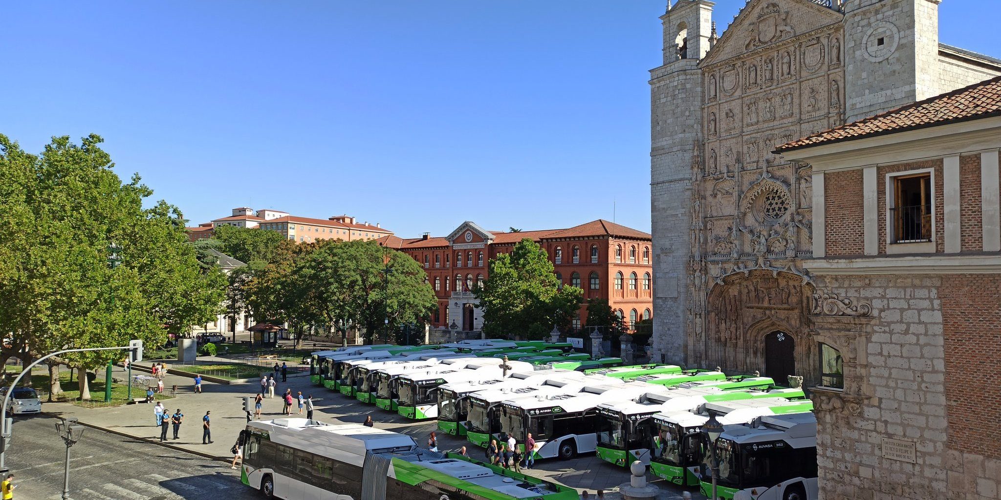 Spain: Valladolid transit operator incorporates 15 Solaris CNG buses Spain: Valladolid transit operator incorporates 15 Solaris CNG buses