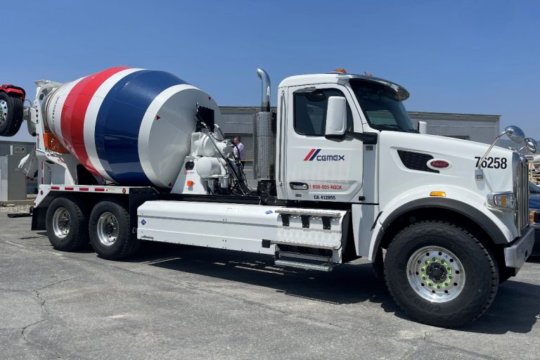 CEMEX USA chooses CNG for Southern California truck fleet CEMEX USA chooses CNG for Southern California truck fleet