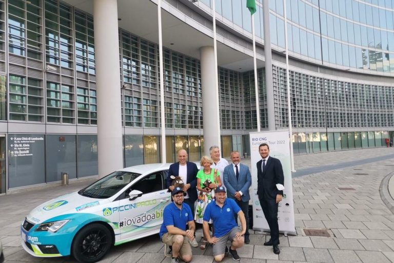 Bio-CNG powered tour that will reach the Arctic Circle kicks off in Milan Bio-CNG powered tour that will reach the Arctic Circle kicks off in Milan