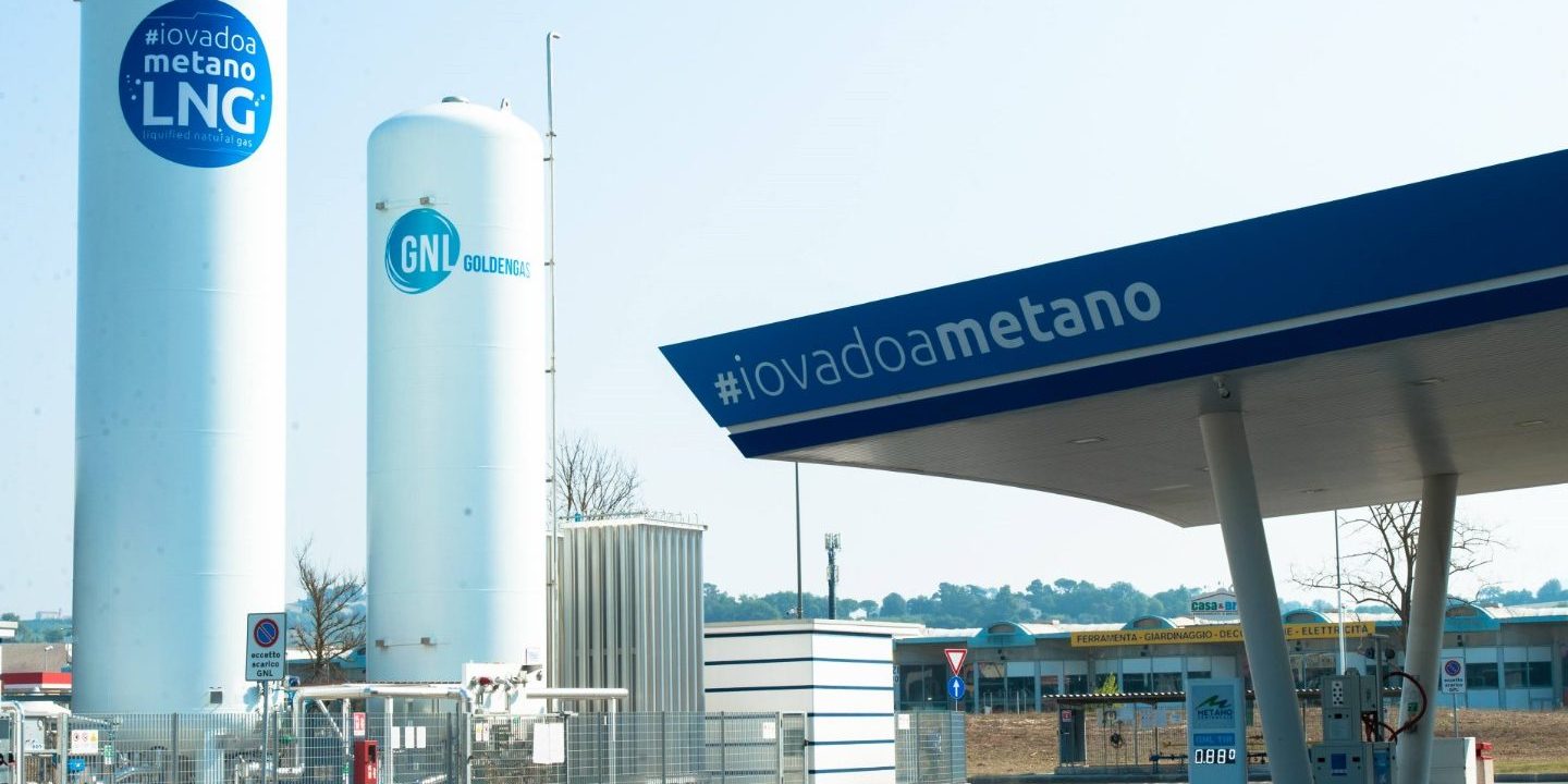 Italy: Snam and Edison partner to develop small-scale LNG projects to decarbonize transportation Italy: Snam and Edison partner to develop small-scale LNG projects to decarbonize transportation