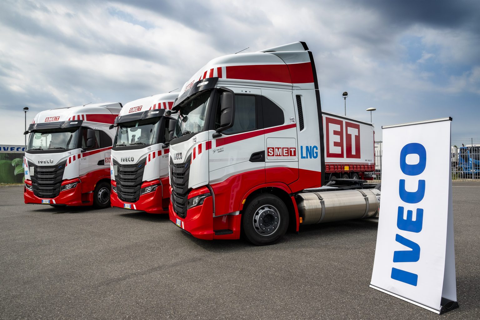 Italy: Smet expands green fleet, adds 40 IVECO LNG trucks to be fueled by biomethane