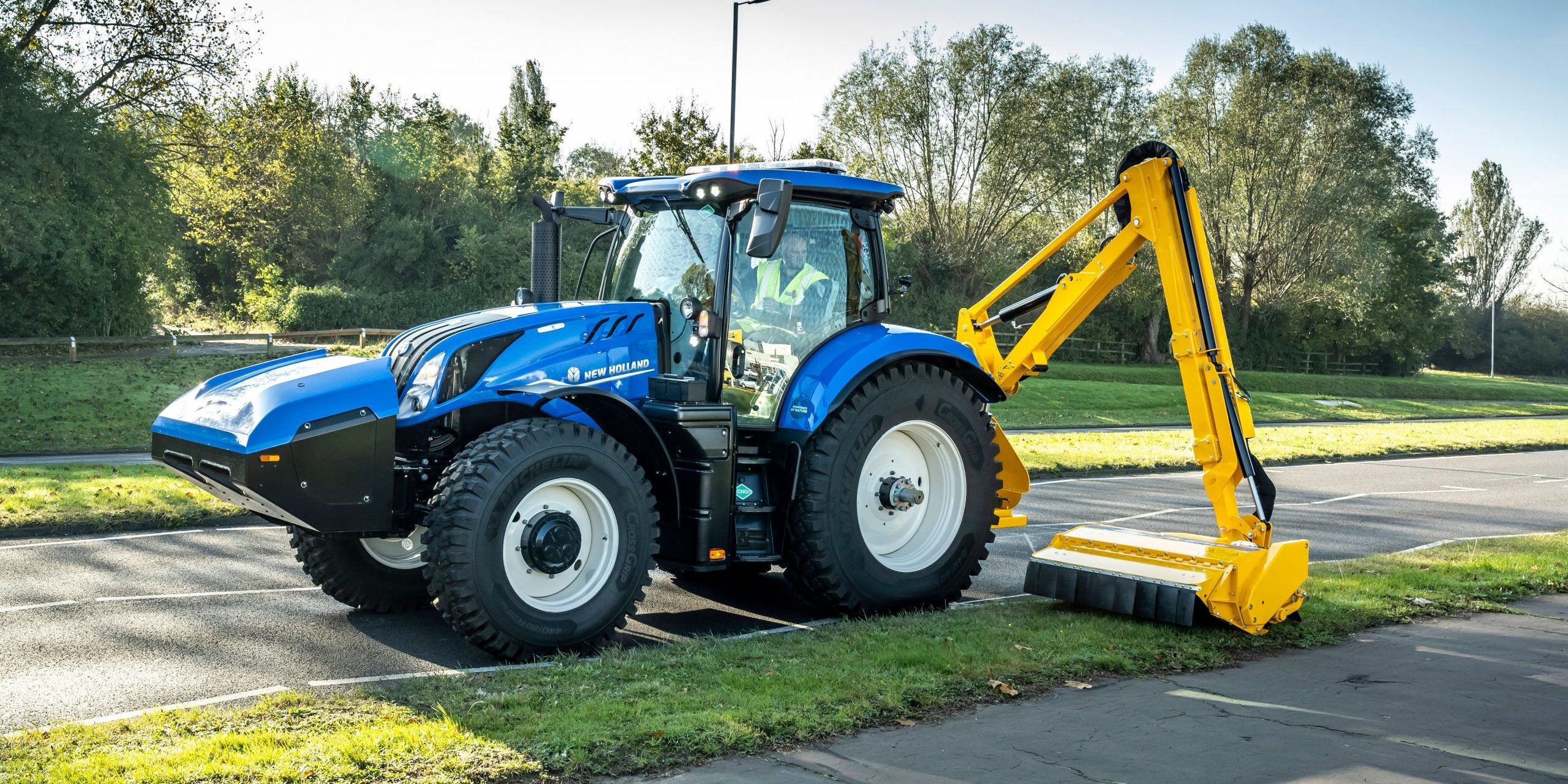 Spain: New Holland begins to market world’s first biomethane-fueled tractor