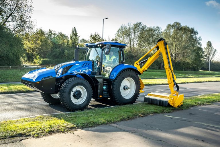 Spain: New Holland begins to market world’s first biomethane-fueled tractor Spain: New Holland begins to market world’s first biomethane-fueled tractor