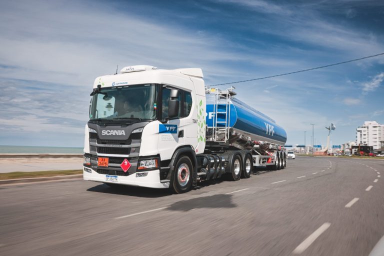 Argentina: YPF will transport fuels with a Scania CNG truck Argentina: YPF will transport fuels with a Scania CNG truck