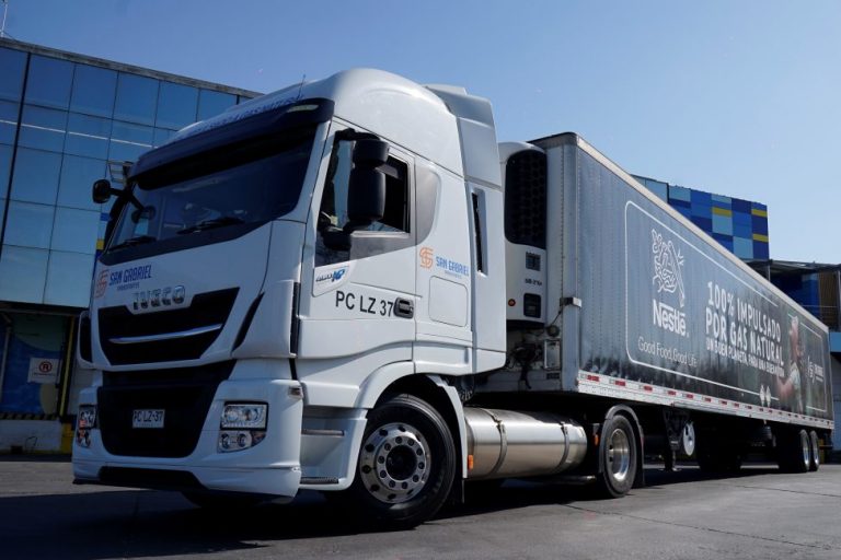 Nestlé Chile launches the largest fleet of LNG trucks in the country Nestlé Chile launches the largest fleet of LNG trucks in the country