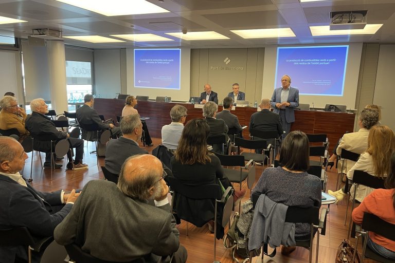 El Port de Barcelona evalúa construcción de planta de bio-GNL para abastecer buques El Port de Barcelona evalúa construcción de planta de bio-GNL para abastecer buques