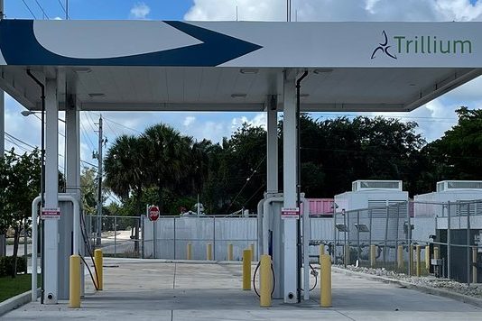 Trillium opens CNG station for public transport in Miami Trillium opens CNG station for public transport in Miami