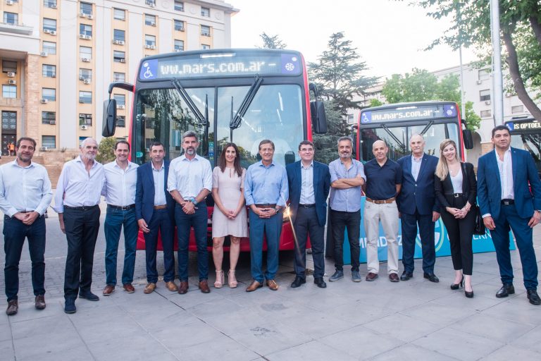 Argentina: presentan 30 autobuses Scania impulsados 100% a GNC en Mendoza Argentina: presentan 30 autobuses Scania impulsados 100% a GNC en Mendoza