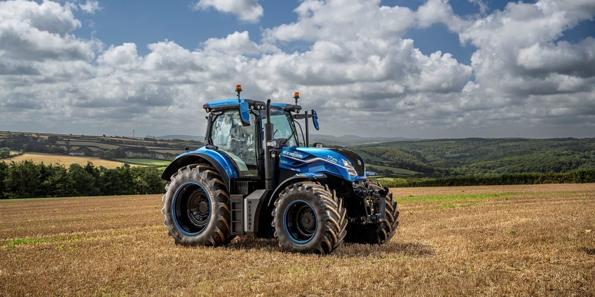 New Holland Agriculture presents world’s first LNG-powered tractor New Holland Agriculture presents world’s first LNG-powered tractor