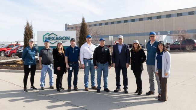 US: Nebraska Governor visits Hexagon Agiliy tank manufacturing plant in Lincoln US: Nebraska Governor visits Hexagon Agiliy tank manufacturing plant in Lincoln