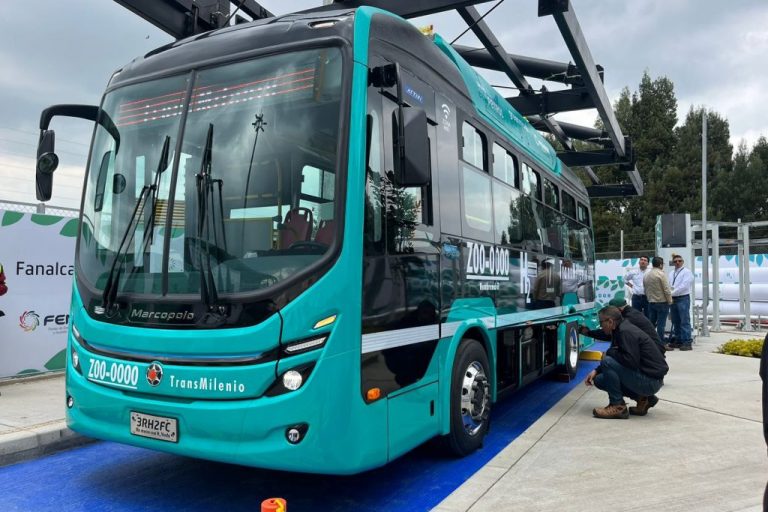 Mayor of Bogota presents first hydrogen-powered bus in Colombia Mayor of Bogota presents first hydrogen-powered bus in Colombia
