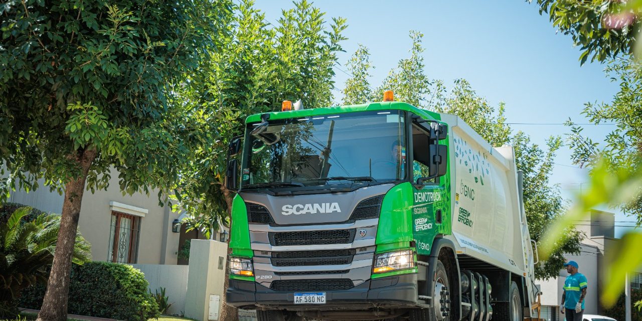Argentina: Scania CNG truck is tested in the urban cleaning service of Córdoba Argentina: Scania CNG truck is tested in the urban cleaning service of Córdoba