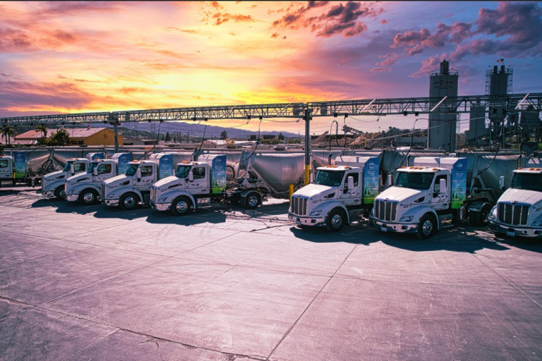 Cummins and CNGVP demonstrate X15N 15-liter engine in Class 8 truck for the first time in North America Cummins and CNGVP demonstrate X15N 15-liter engine in Class 8 truck for the first time in North America