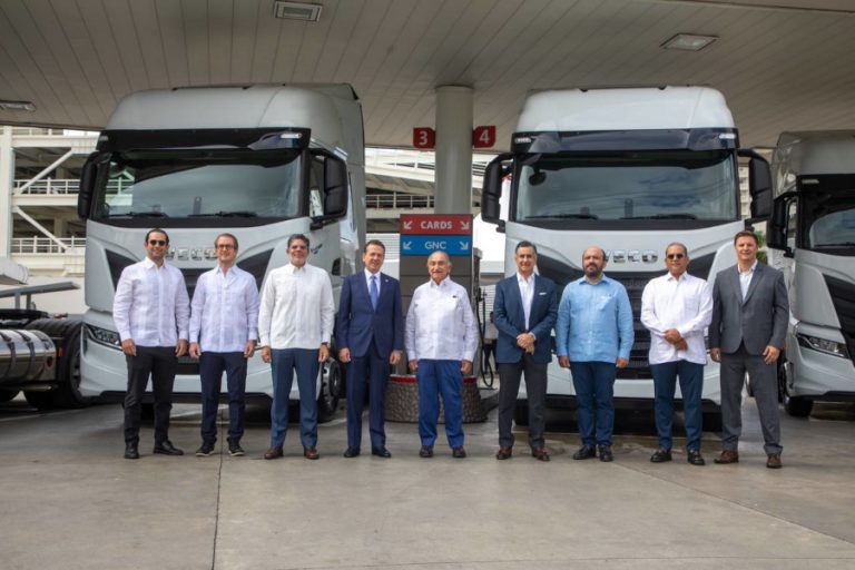 First IVECO X-Way CNG trucks delivered in Central America and the Caribbean First IVECO X-Way CNG trucks delivered in Central America and the Caribbean