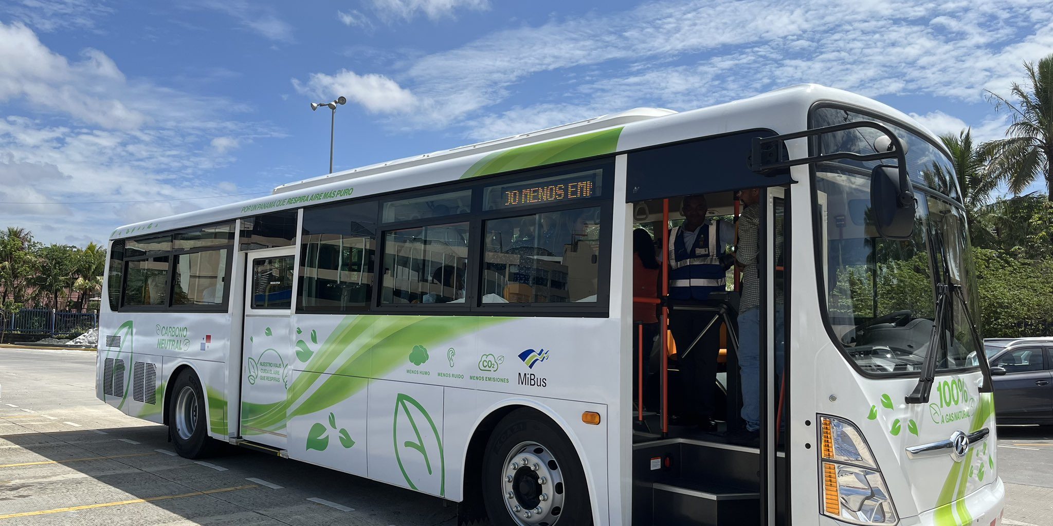 Panama: new pilot project will trial two Hyundai natural gas-powered buses Panama: new pilot project will trial two Hyundai natural gas-powered buses