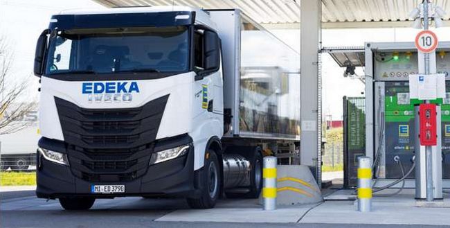 German supermarket EDEKA will replace diesel fleet with 700 IVECO LNG trucks German supermarket EDEKA will replace diesel fleet with 700 IVECO LNG trucks