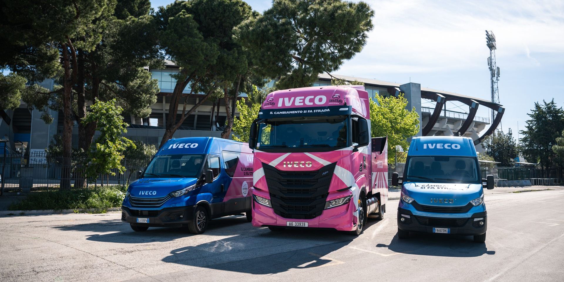 IVECO supplies a biomethane-powered IVECO S-Way LNG to Giro d’Italia IVECO supplies a biomethane-powered IVECO S-Way LNG to Giro d'Italia