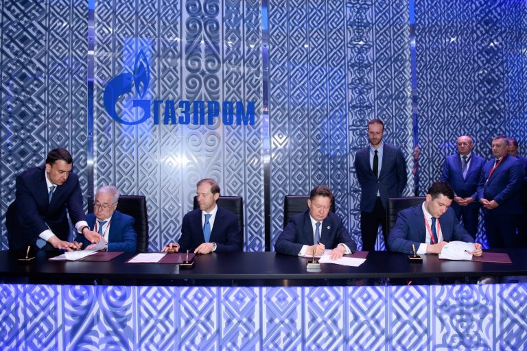 Gazprom signs cooperation agreements to boost NGV market development in Russia Gazprom signs cooperation agreements to boost NGV market development in Russia